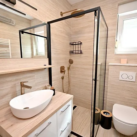 Apartamento Heidi With Parking